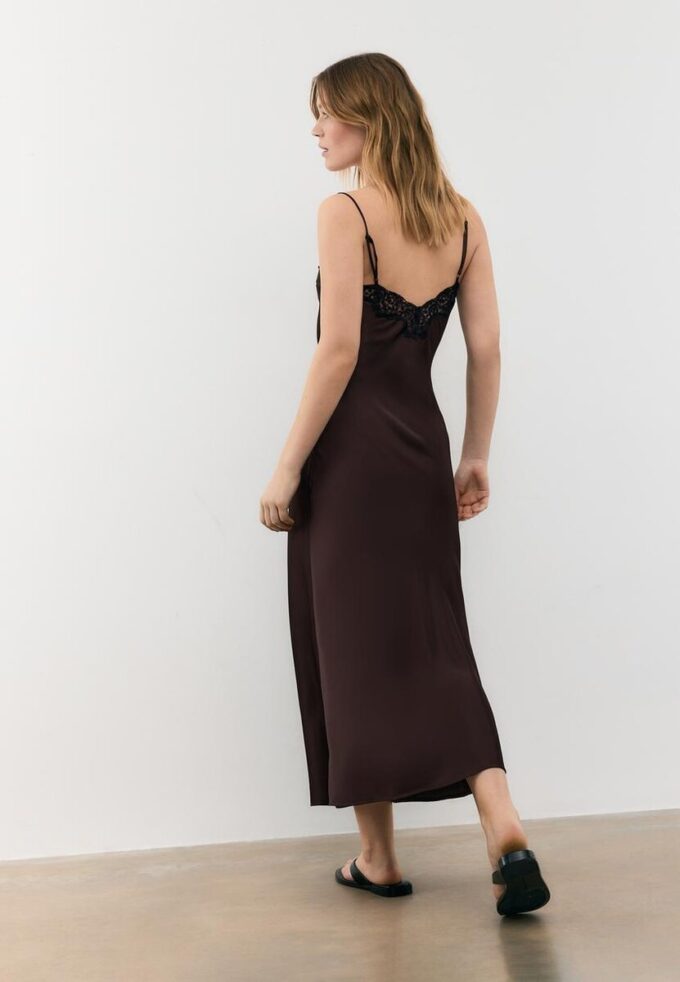 Abito a canotta in raso Abito a canotta in raso