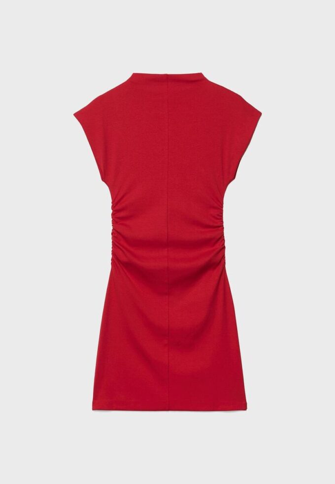 Abito corto aderente con dettagli arricciati