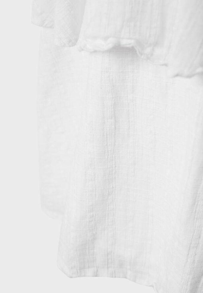 Abito corto con spalline e volant Abito corto con spalline e volant