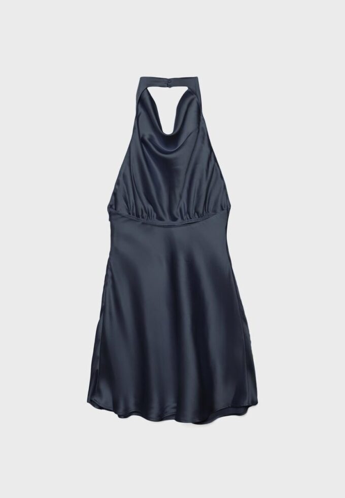 Abito corto in raso con scollo all’americana