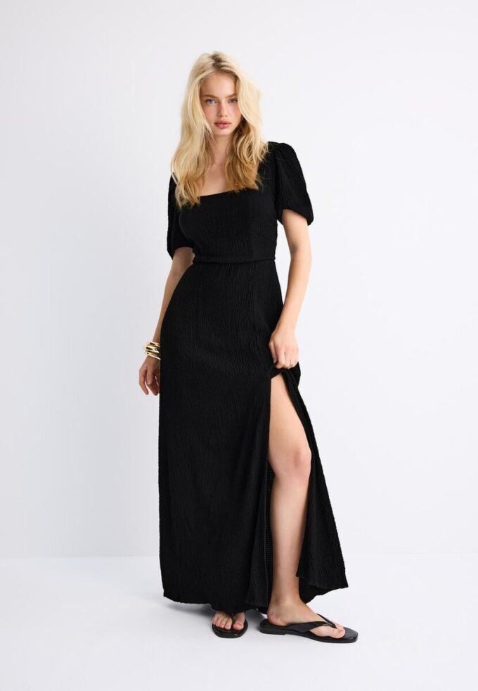 Abito lungo dalla vestibilità ampia con incrocio sulla schiena