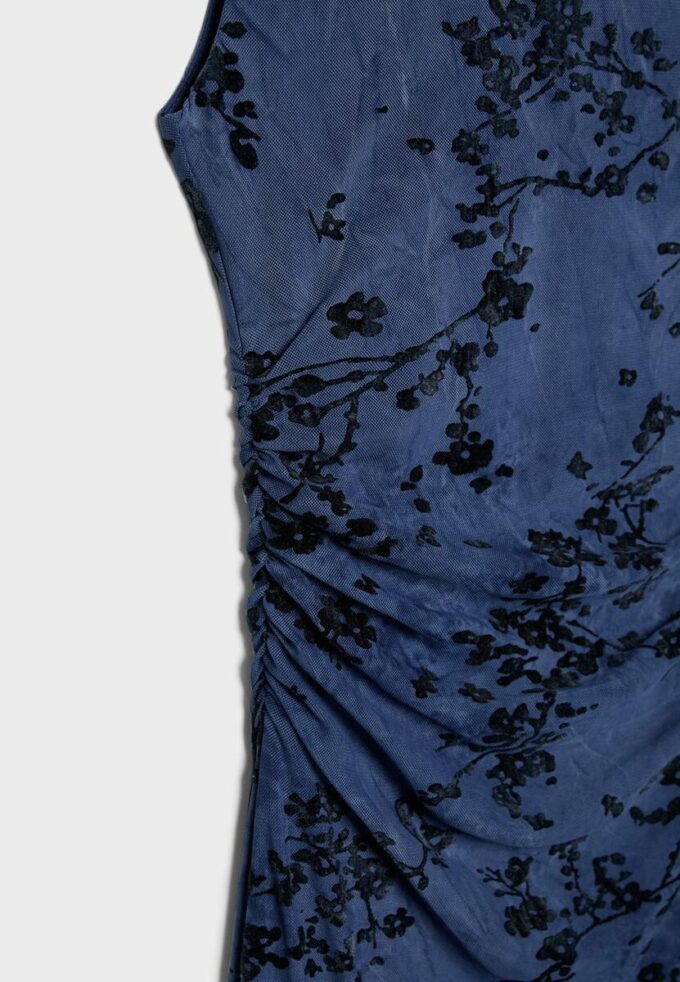 Abito midi in tulle con scollo qipao