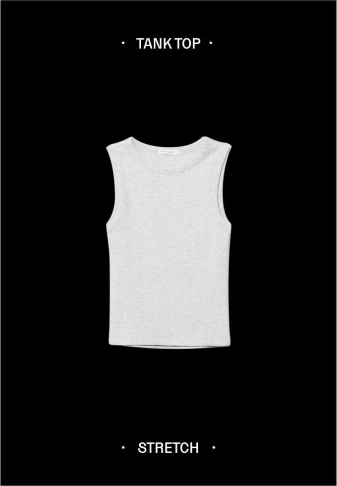 B04 Top aderente basic senza maniche