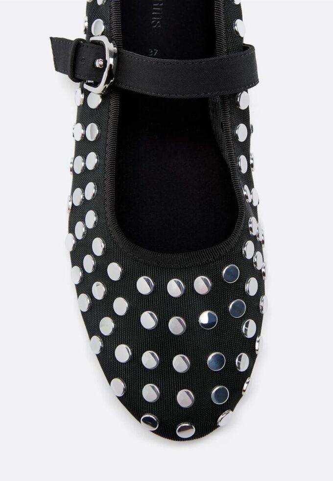 Ballerine in rete con borchie