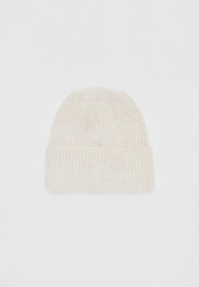 Berretto a coste con placca