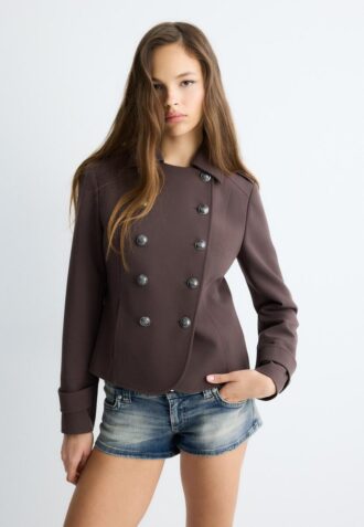 Blazer con bottoni incisi