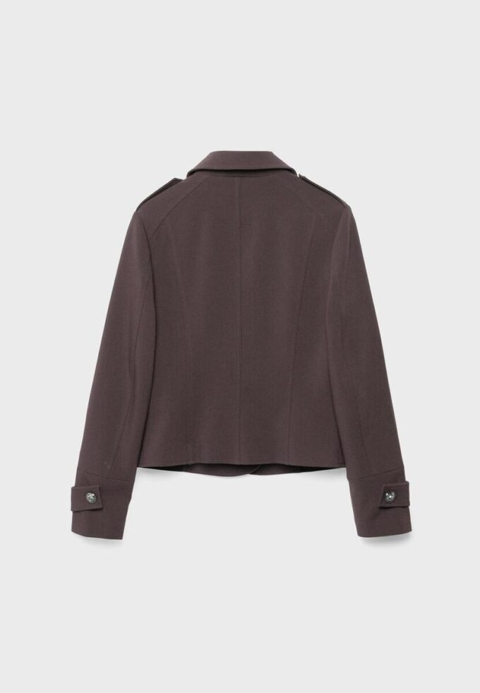 Blazer con bottoni incisi