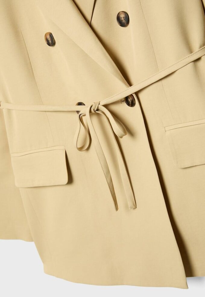 Blazer con cintura Blazer con cintura