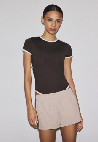 Body con cut-out sul retro