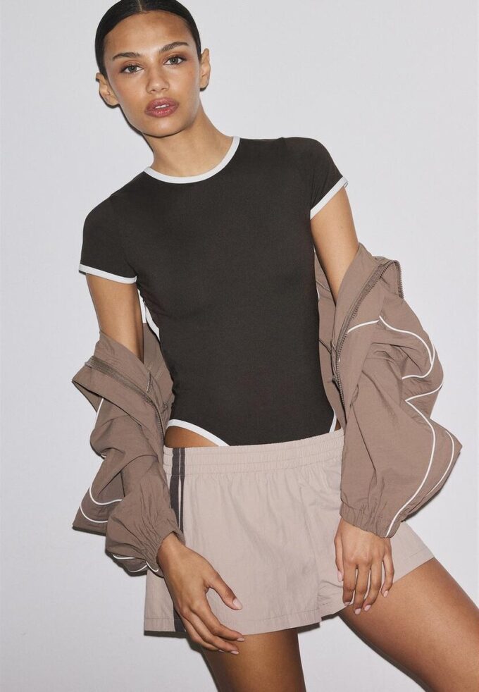 Body con cut-out sul retro Body con cut-out sul retro