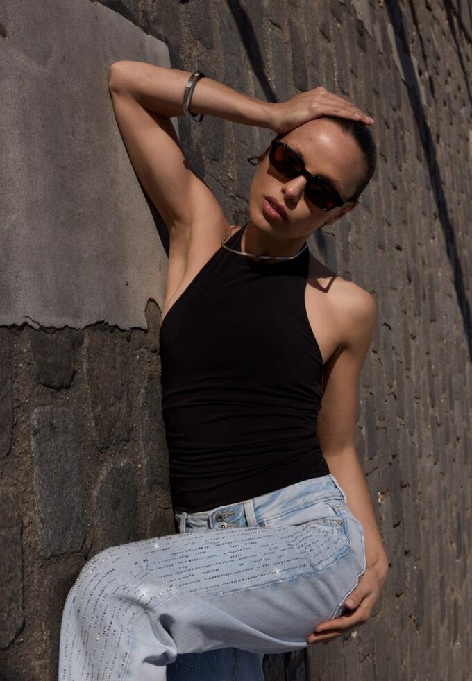 Body con scollo all’americana Body con scollo all’americana