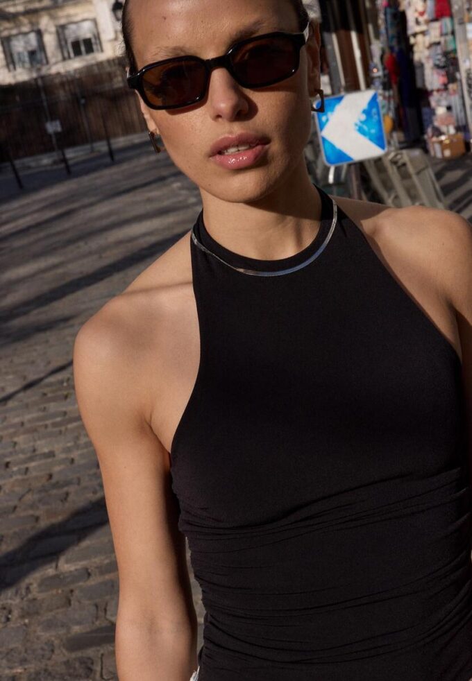 Body con scollo all’americana Body con scollo all’americana