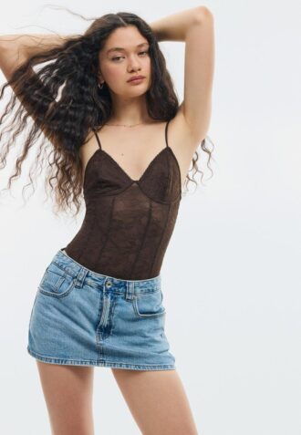 Body in pizzo con spalline