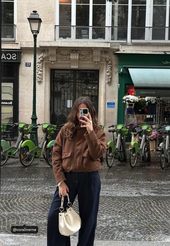 Borsa a secchiello rigida con occhielli