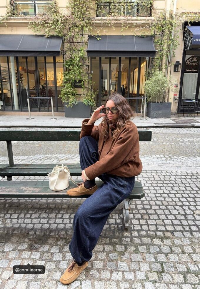 Borsa a secchiello rigida con occhielli