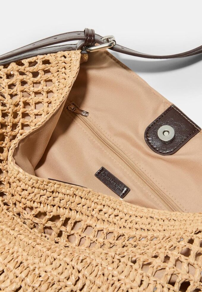 Borsa a tracolla all’uncinetto Borsa a tracolla all’uncinetto