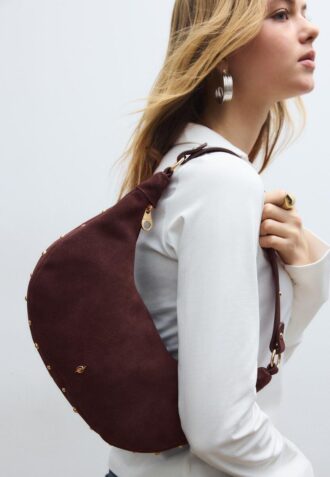 Borsa a tracolla con borchie in pelle al 100%