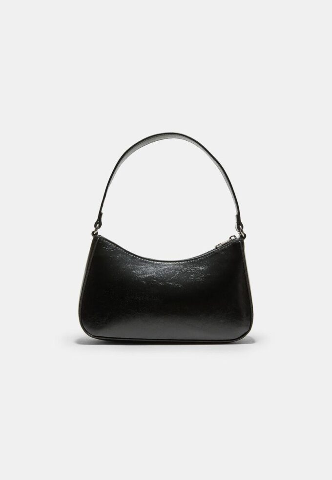 Borsa a tracolla con catena lunga