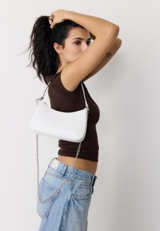 Borsa a tracolla con catena lunga