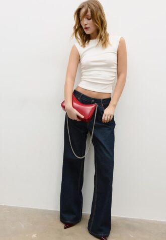 Borsa a tracolla con catena lunga