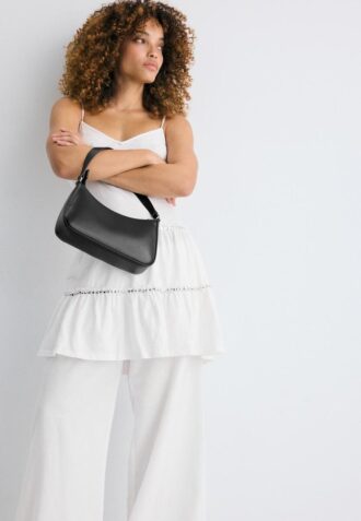 Borsa a tracolla con catena lunga