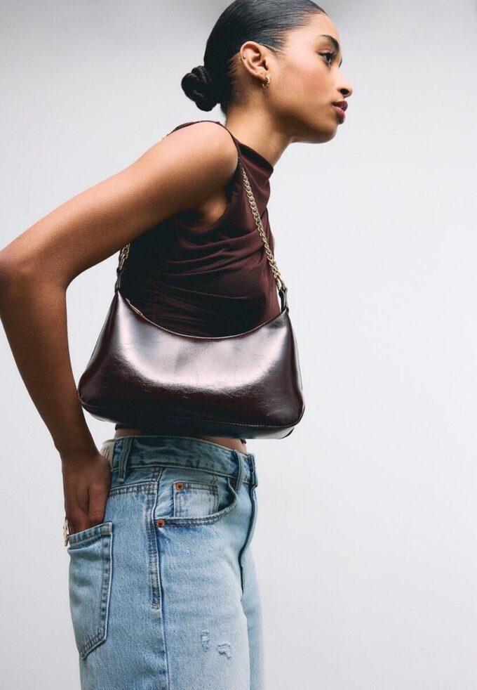 Borsa a tracolla con catene