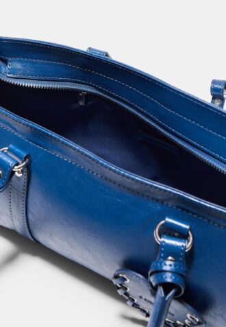 Borsa a tracolla con dettaglio a cuore