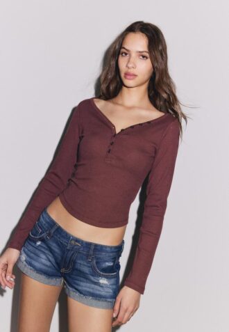 Camicetta con bottoni