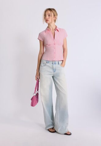 Camicia a maniche corte con cucitura sotto il seno