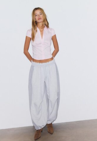 Camicia aderente a maniche corte in pantaloncini