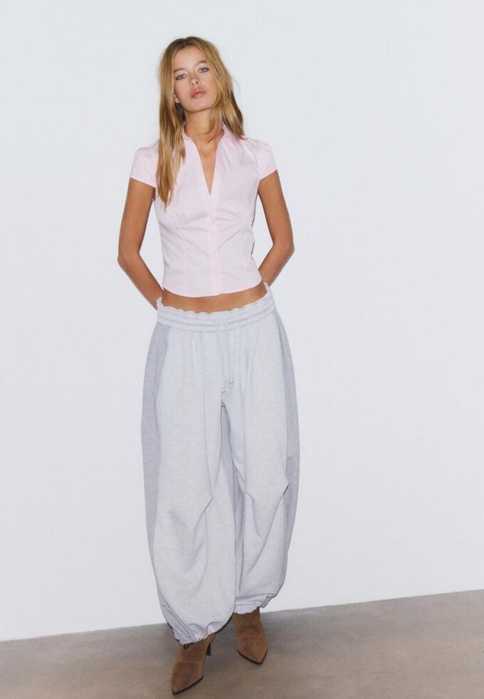 Camicia aderente a maniche corte in pantaloncini