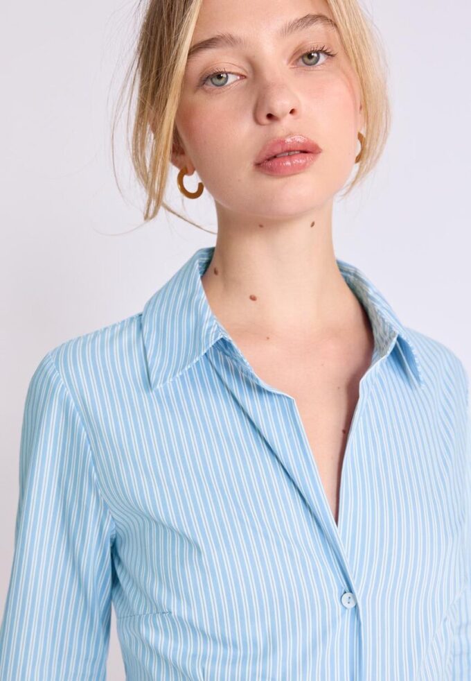 Camicia aderente a righe Basic Camicia aderente a righe Basic