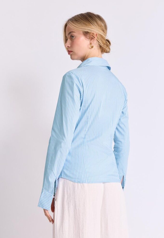 Camicia aderente a righe Basic Camicia aderente a righe Basic