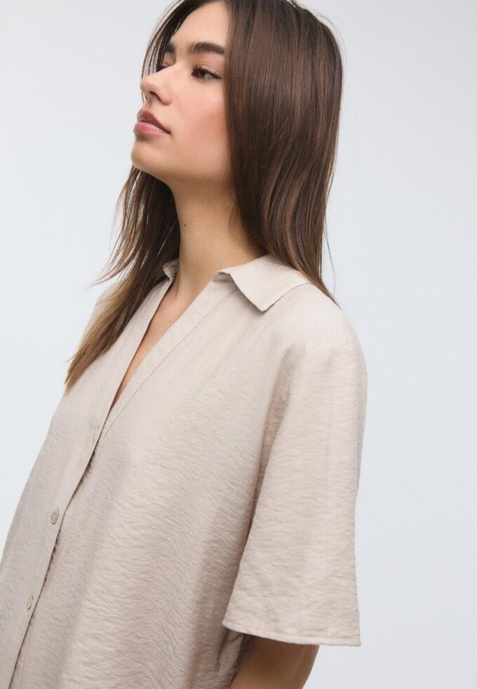 Camicia fluida abbottonata