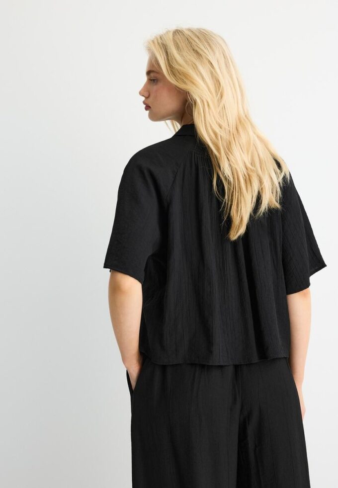 Camicia fluida abbottonata Camicia fluida abbottonata