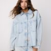 Camicia oversize in denim corta con borchie