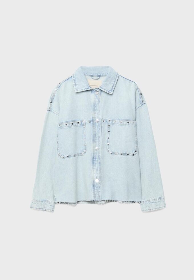 Camicia oversize in denim corta con borchie