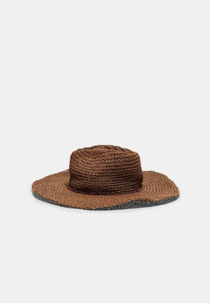 Cappello in rafia
