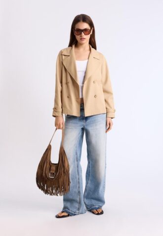 Cappotto corto e fluido con cintura