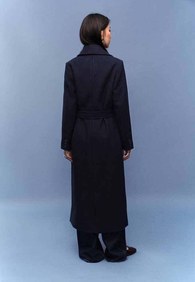 Cappotto lungo con cintura Cappotto lungo con cintura