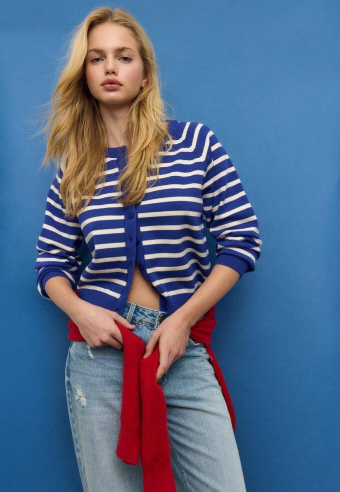 Cardigan in maglia con bottoni e maniche raglan