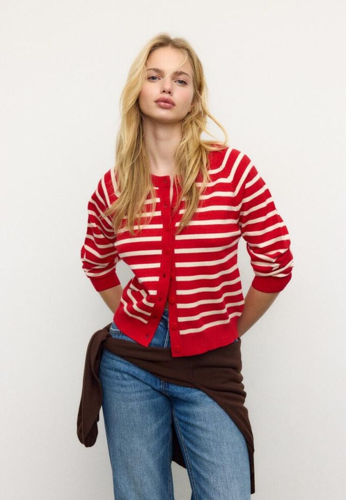 Cardigan in maglia con bottoni e maniche raglan