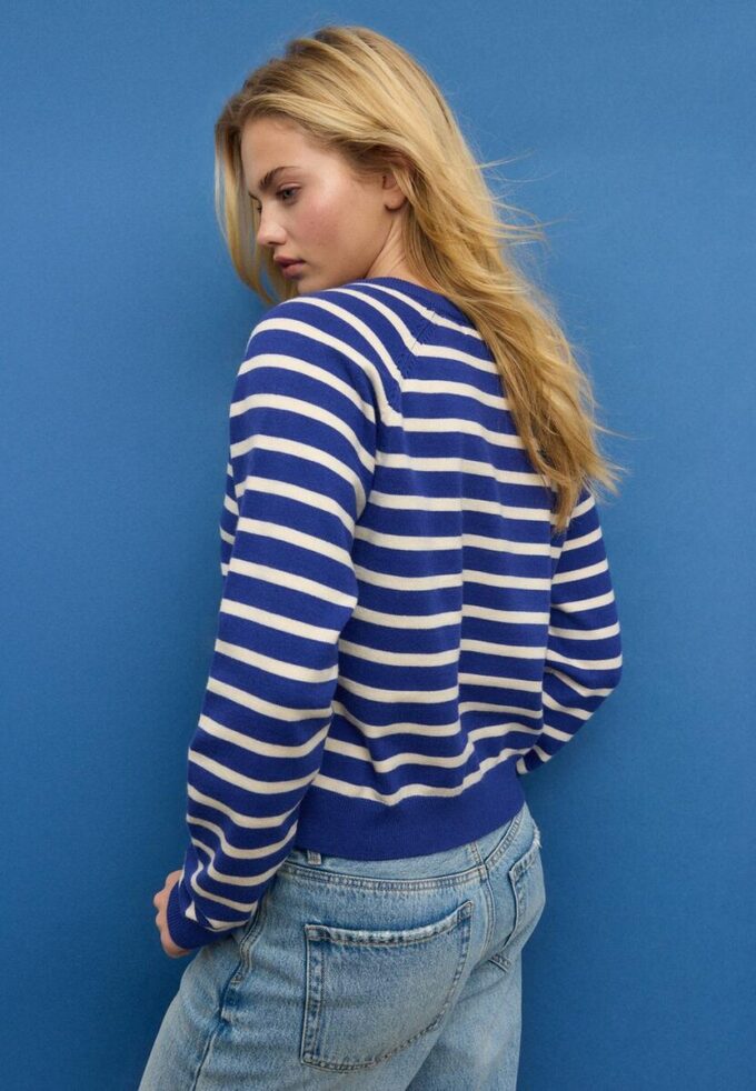 Cardigan in maglia con bottoni e maniche raglan