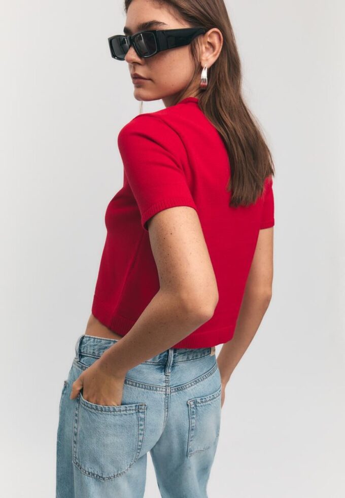 Cardigan in maglia con collo alto e bottoni