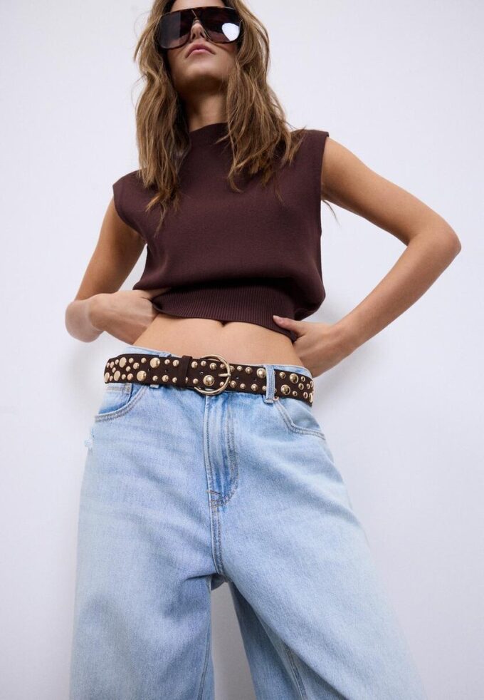 Cintura con borchie multiple irregolari