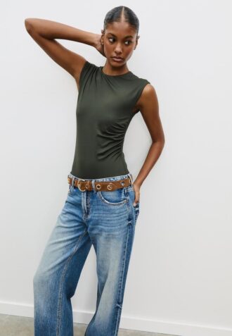 Cintura con occhielli metallici