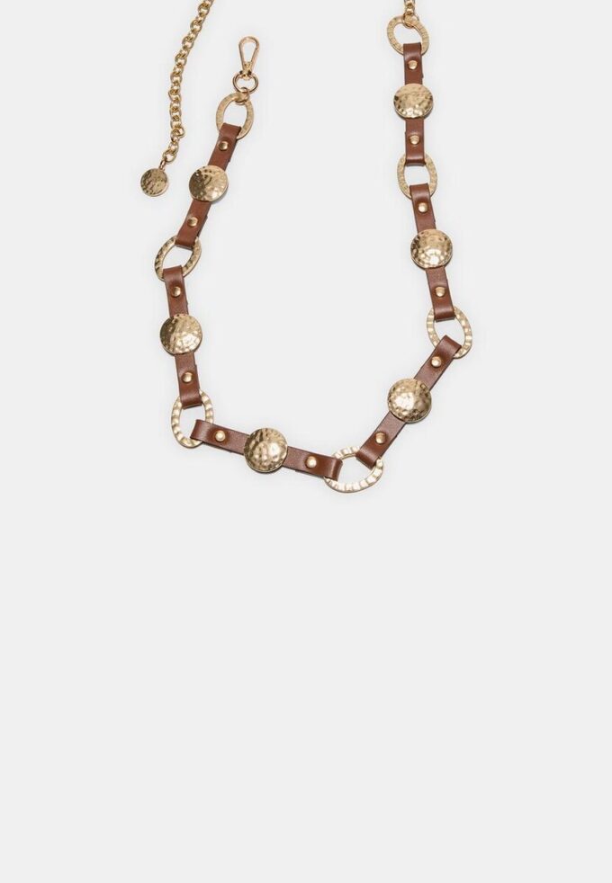 Cintura in metallo effetto pelle