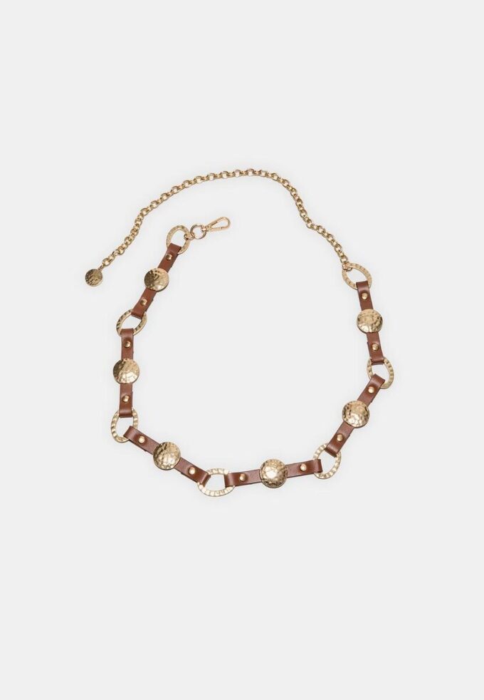 Cintura in metallo effetto pelle