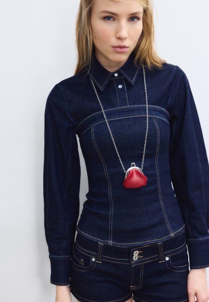 Collana con mini borsa a marsupio