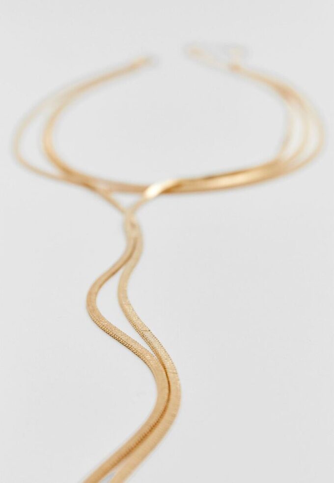 Collana lunga a più fili